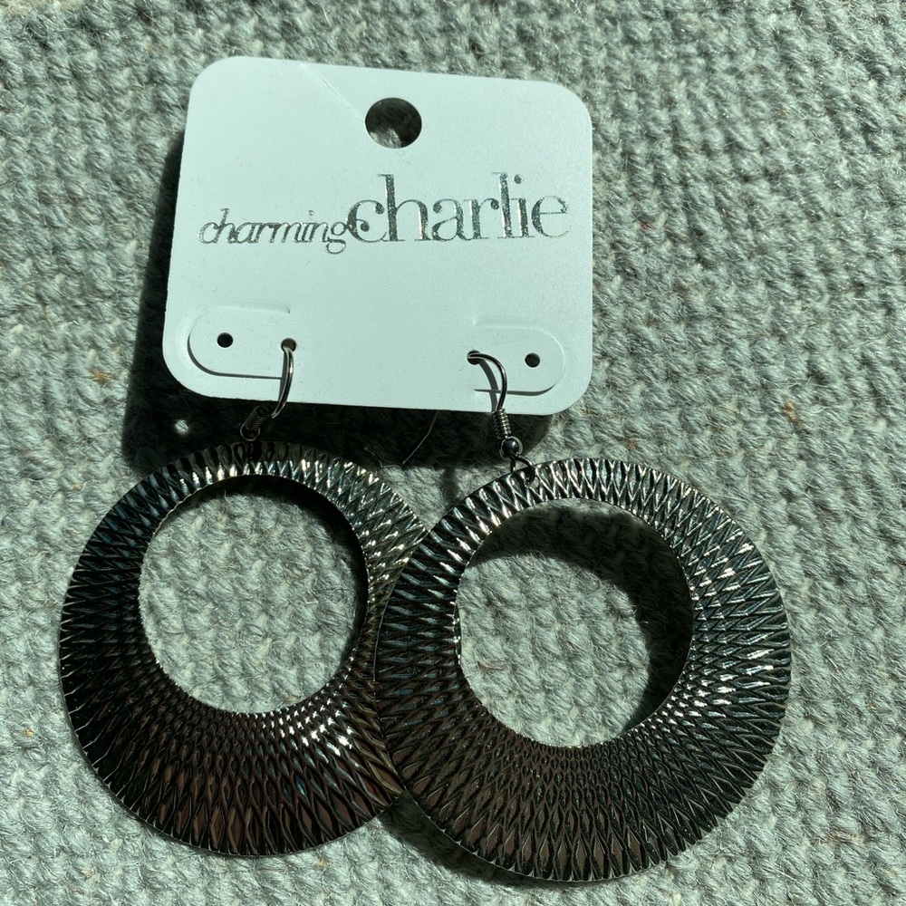 NWT Charming Charlie Earrings